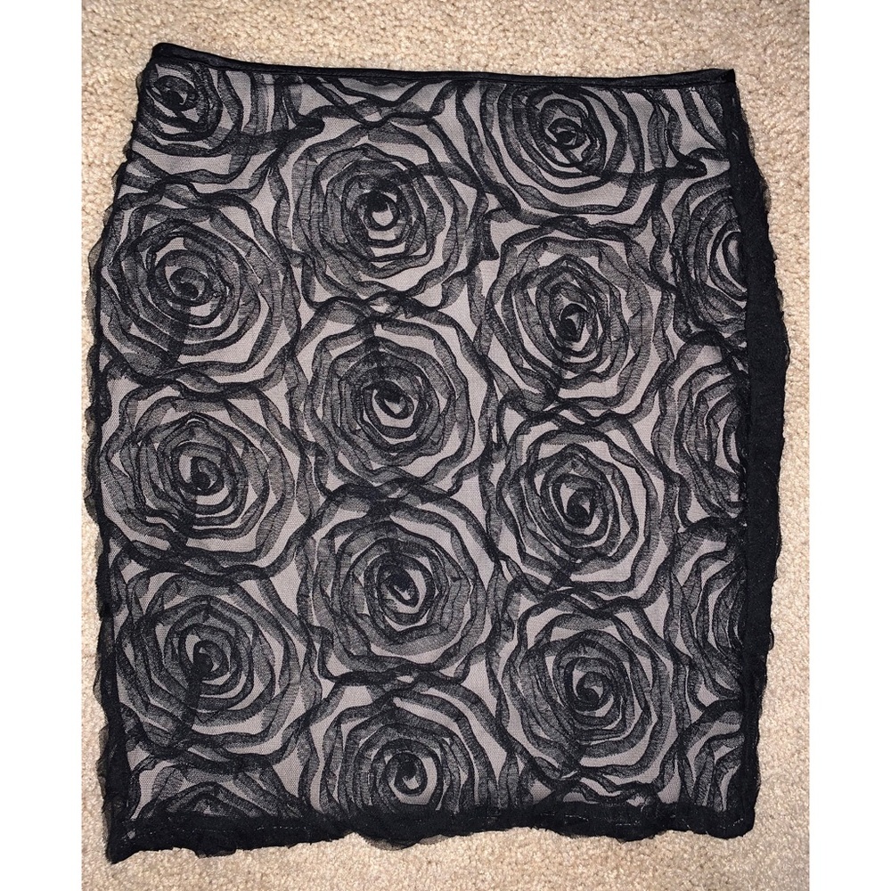 Mini pencil skirt